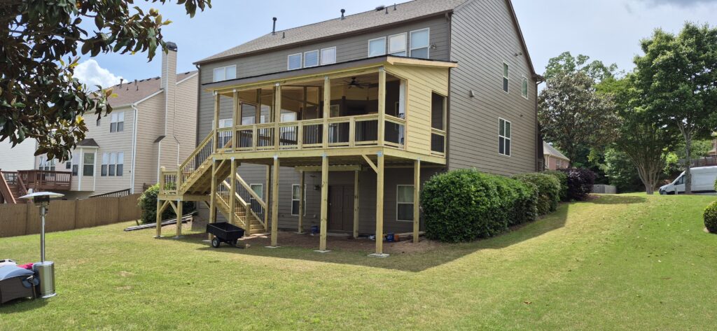 Custom screened porches with modern design in Johns Creek